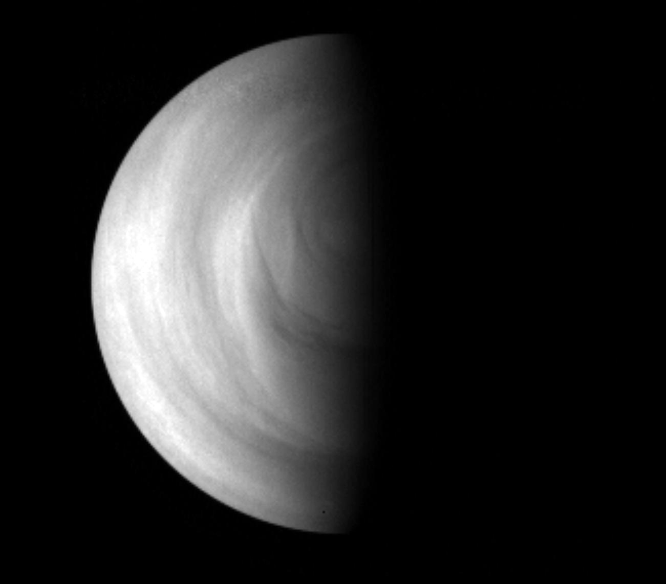 Strange Layer of Venus Surprisingly Cold